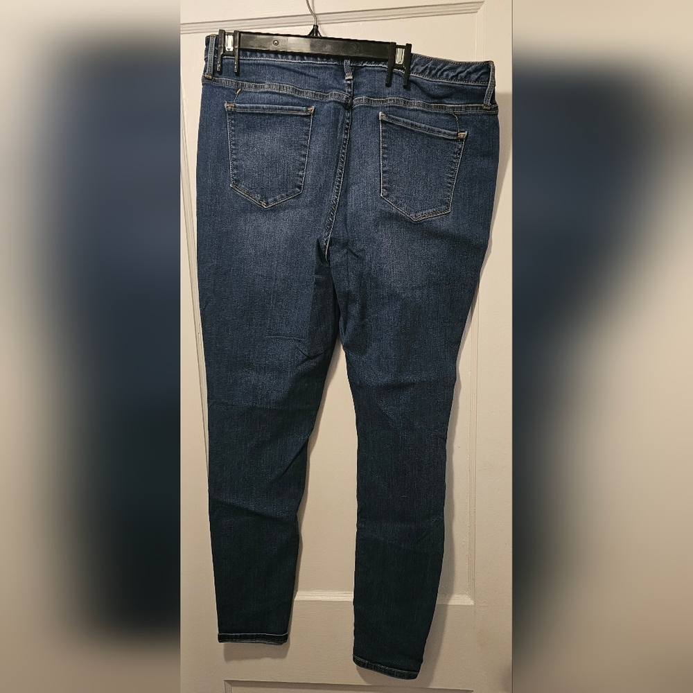 Mossimo Jeans - Picture 2 of 3